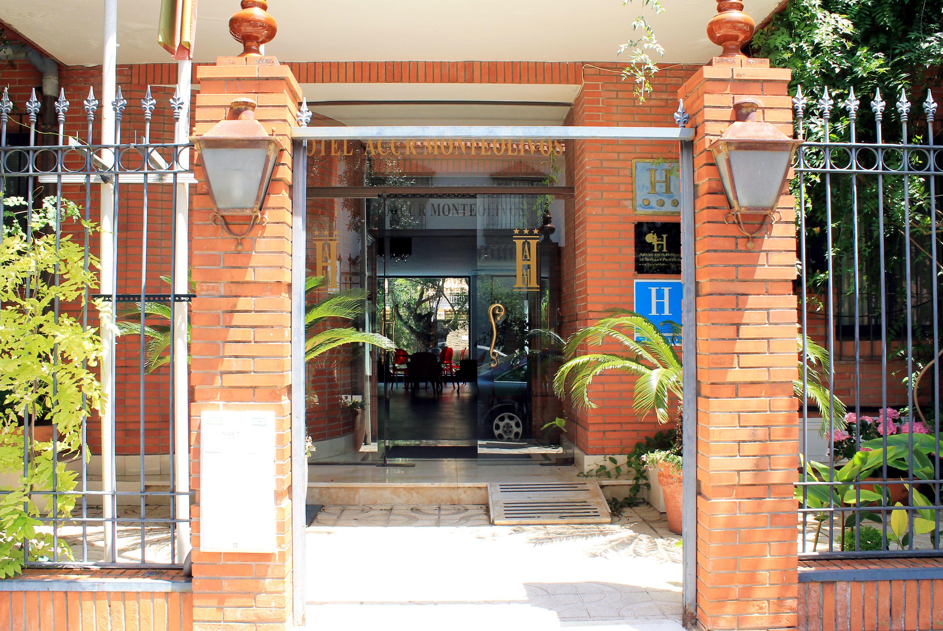 Aacr Hotel Monteolivos — Photos 2